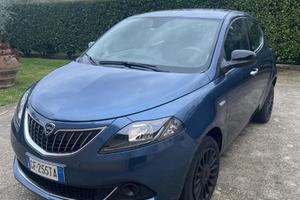 Lancia Y Hybrid