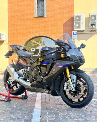 YAMAHA YZF-R1M 2024 FINANZIABILE IMMACOLATA