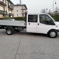 FORD TRANSIT 7 posti Cilindrata 2.4 TDCI 140 CV