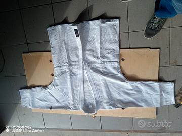 abbigliamento karate 