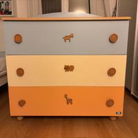 Cassettiera e lettino Pali