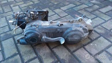 SR 50 '97-'00 : motore statore faro km centralina