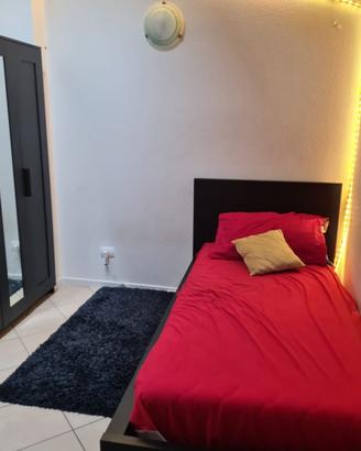 Struttura letto e armadio