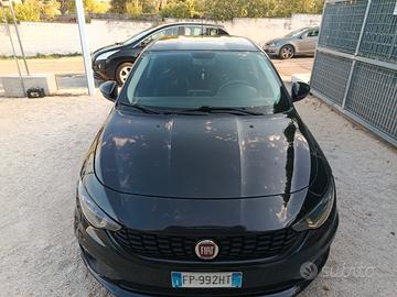 Fiat Tipo 1.6 Mjt S&S 5 porte S-Design