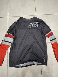 Completo CROSS AIR GP tg 32, nuovo mai utilizzato