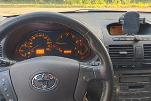 TOYOTA AVENSIS 2.2 D4D