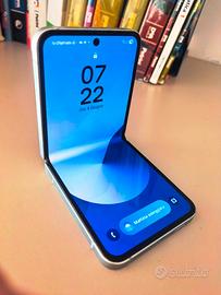 SAMSUNG Galaxy Z Flip 6 blue