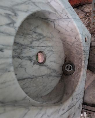 Antico Lavandino in Marmo Bianco Carrara
