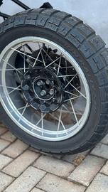 Ruote moto bmw gs complete di gomme