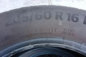 4 pneumatici estivi 205/60 R 16