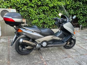 Yamaha T Max - 2004