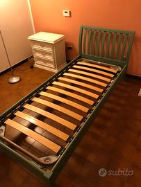 Letto singolo con materasso