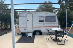 Caravan 370