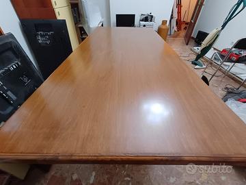 Tavolo in legno