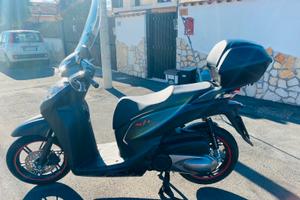 Honda SH 300