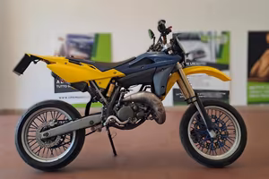 HUSQVARNA SM 125 S .