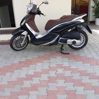 Piaggio Beverly 300