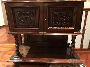 Mobile armadio como' legno