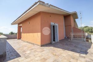 VILLA SINGOLA A PALOMBARA SABINA