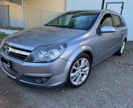 Opel Astra GTC 1.9 CDTI 120CV 5porte Sport