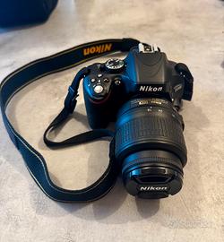 Nikon D5100 + Nikkor 18-55mm - pochissimi scatti