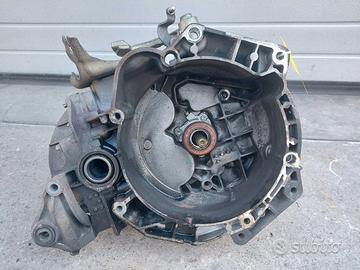 Cambio manuale Opel Corsa D 1.3 diesel del 2007