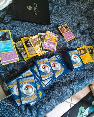 POKÉMON LOTTO DA 1000 CARTE EXC/NEAR MINT!