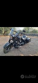 moto Harley Devidnson Road King Special 