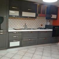 Cucina  moderna completa di elettrodomestici