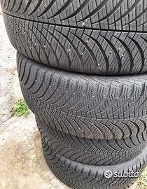 4 gomme usate 215 55 17 Michelin
