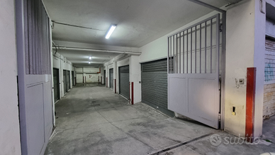 Box deposito di 52mq+16mq di soppalco
