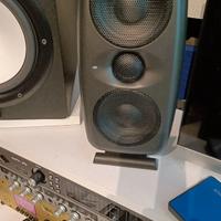 Ik multimedia studio monitor