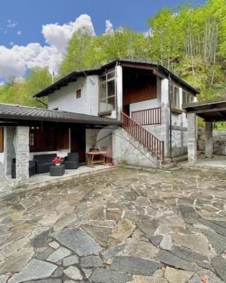 VILLA SINGOLA A LEMIE