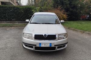 Skoda Superb 1.9 - 2005 - Neopatentati 
