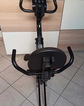 Vengo Cyclette pieghevole mai usata.