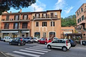 Appartamento di 130 m² con 5 locali a Monte Porzio