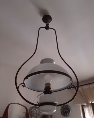 lampadario antico lume a petrolio 