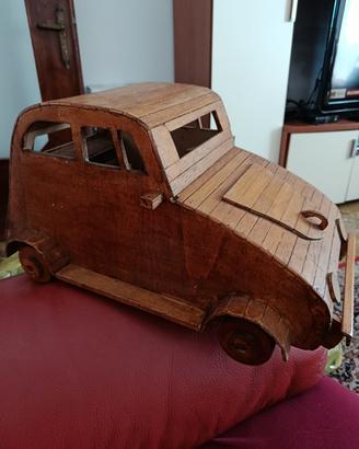 modellino d auto d epoca