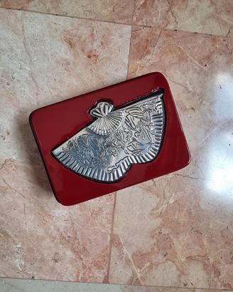 Portagioie laccato, con decoro in argento sterling