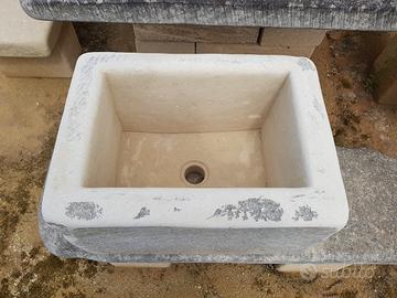 Lavello rustico in Pietra Leccese