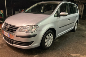 Touran 1.9 tdi, 7 posti 2009