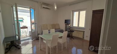 Ischia porto centro mare