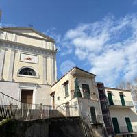 3 LOCALI A CASTELLAMMARE DI STABIA