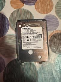 Hard Disk meccanico  2,5 Toschiba tutto il pacchet