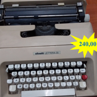 Macchina da scrivere Olivetti