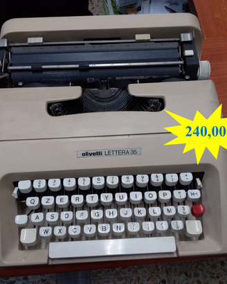 Macchina da scrivere Olivetti