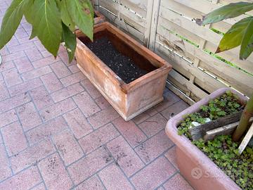 Vasi rettangolari in terracotta