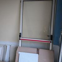 Porta per Ufficio/Negozio con Maniglione Antipanic