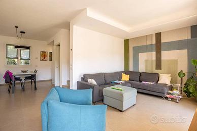 Appartamento di 159 m² con 4 locali e posto auto a