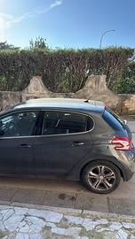 PEUGEOT 208 2012 1.6 Diesel